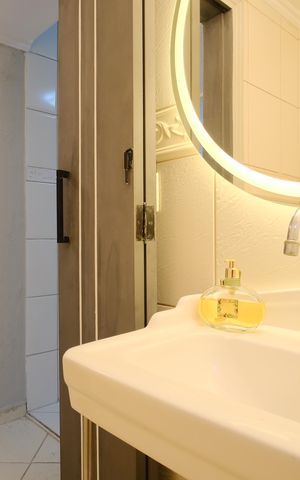 Casa à venda com 250m², 3 quartos e sem vagaLavabo