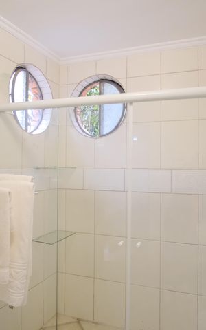 Casa à venda com 250m², 3 quartos e sem vagaBanheiro da Suíte