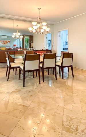 Casa à venda com 450m², 3 quartos e 5 vagas