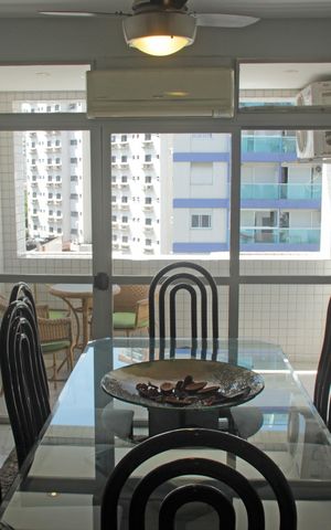 Apartamento para alugar com 200m², 3 quartos e 1 vaga Apartamento para alugar com 200m², 3 quartos e 1 vagaSala