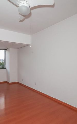 Apartamento à venda com 66m², 2 quartos e 1 vagaSala