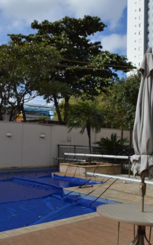 Apartamento à venda com 68m², 2 quartos e 1 vagaPiscina