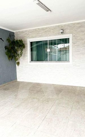 Casa à venda com 125m², 3 quartos e 4 vagas