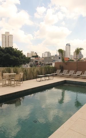 Apartamento à venda com 35m², 1 quarto e sem vagaÁrea comum - Piscina