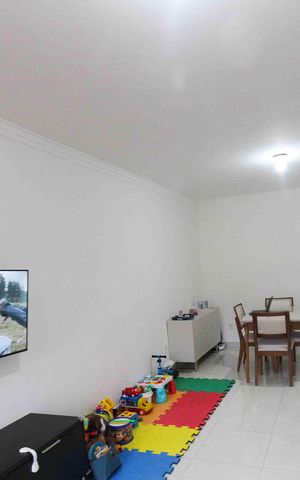 Casa à venda com 90m², 3 quartos e 2 vagas Casa à venda com 90m², 3 quartos e 2 vagasSala