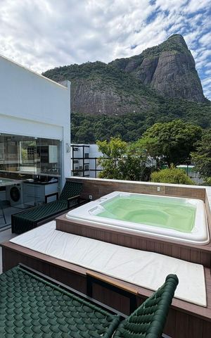 Apartamento à venda com 130m², 2 quartos e 1 vaga Apartamento à venda com 130m², 2 quartos e 1 vagaÁrea externa