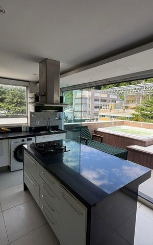 Apartamento à venda com 130m², 2 quartos e 1 vaga Apartamento à venda com 130m², 2 quartos e 1 vagaCozinha