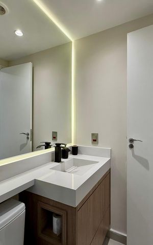 Studio para alugar com 25m², 1 quarto e sem vaga Studio para alugar com 25m², 1 quarto e sem vagaBanheiro Social