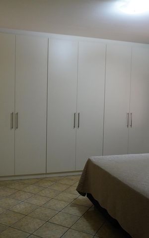 Casa de condomínio para alugar com 600m², 5 quartos e 6 vagasSuíte