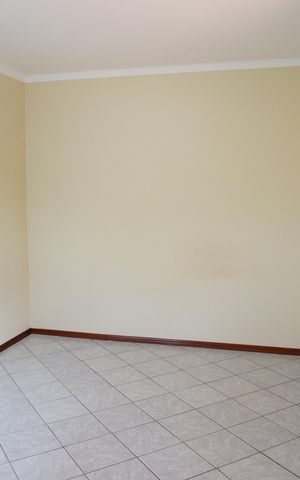 Casa de condomínio para alugar com 600m², 5 quartos e 6 vagasQuarto 3