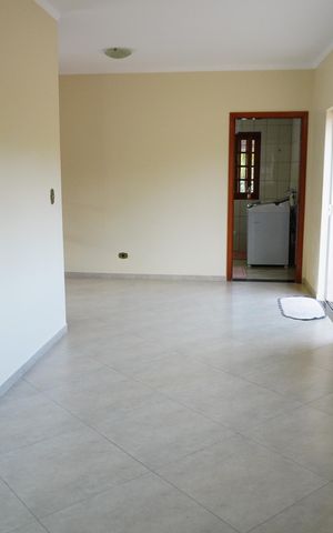 Casa de condomínio para alugar com 600m², 5 quartos e 6 vagasCozinha e Área de Serviço