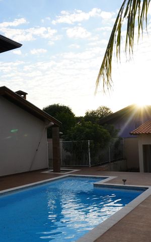 Casa de condomínio para alugar com 600m², 5 quartos e 6 vagasPiscina