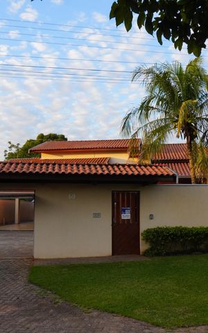 Casa de condomínio para alugar com 600m², 5 quartos e 6 vagasFachada