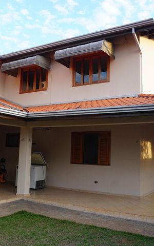Casa de condomínio para alugar com 600m², 5 quartos e 6 vagasPiscina