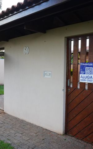 Casa de condomínio para alugar com 600m², 5 quartos e 6 vagasinstalação da plaquinha kjfk-265