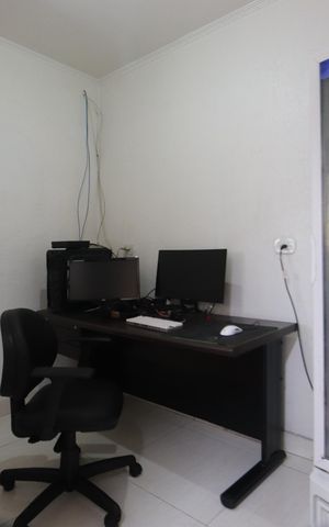 Casa à venda com 250m², 4 quartos e 4 vagasQuarto de Serviço