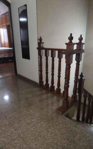 Casa à venda com 250m², 4 quartos e 4 vagasHall dos Quartos