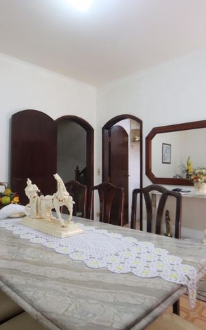 Casa à venda com 250m², 4 quartos e 4 vagasCopa