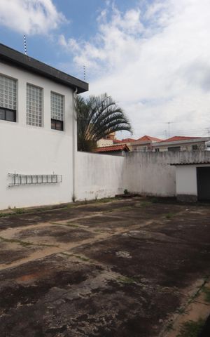 Casa à venda com 250m², 4 quartos e 4 vagasTerreno