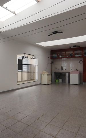 Casa à venda com 250m², 4 quartos e 4 vagasLavanderia