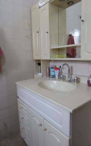 Casa à venda com 250m², 4 quartos e 4 vagasBanheiro Social