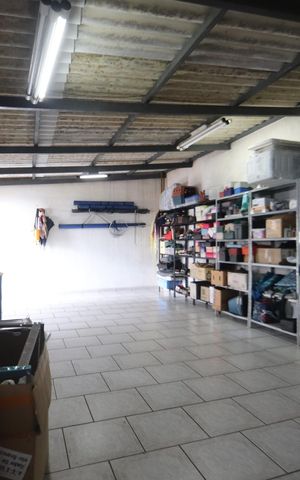 Casa à venda com 250m², 4 quartos e 4 vagasDepósito
