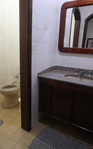 Casa à venda com 250m², 4 quartos e 4 vagasLavabo