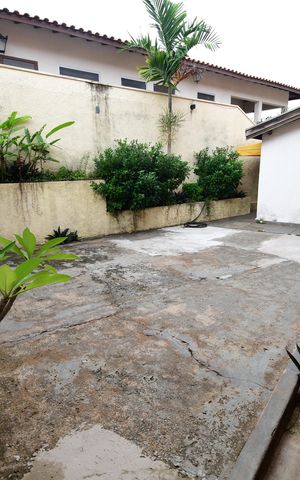 Casa para alugar com 290m², 5 quartos e 4 vagasQuintal