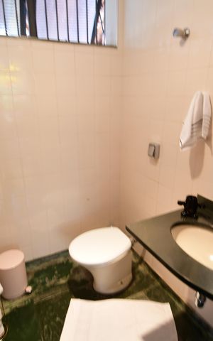 Casa para alugar com 290m², 5 quartos e 4 vagasLavabo