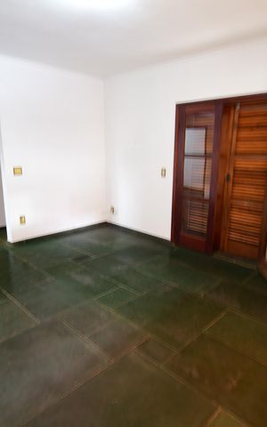 Casa para alugar com 290m², 5 quartos e 4 vagasQuarto 2 - Suíte