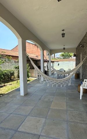 Casa de condomínio à venda com 460m², 4 quartos e 4 vagas Casa de condomínio à venda com 460m², 4 quartos e 4 vagasQuintal