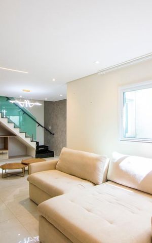 Apartamento à venda com 130m², 2 quartos e 2 vagas Apartamento à venda com 130m², 2 quartos e 2 vagasSala