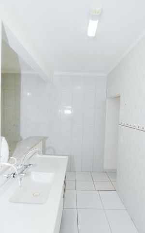 Casa à venda com 200m², 2 quartos e 7 vagasCozinha 2