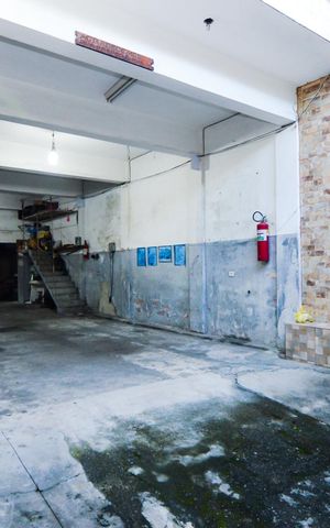 Casa à venda com 200m², 2 quartos e 7 vagasGaragem