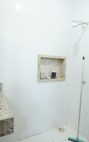 Casa à venda com 65m², 2 quartos e sem vaga
