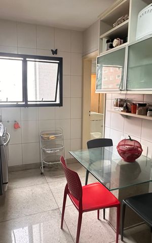 Apartamento à venda com 124m², 4 quartos e 2 vagas