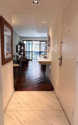 Apartamento à venda com 124m², 4 quartos e 2 vagas