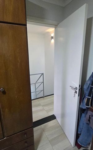 Casa de condomínio à venda com 250m², 3 quartos e 2 vagas