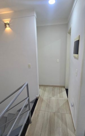 Casa de condomínio à venda com 250m², 3 quartos e 2 vagas