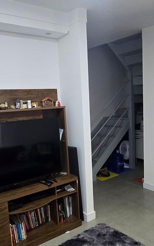 Casa de condomínio à venda com 250m², 3 quartos e 2 vagas