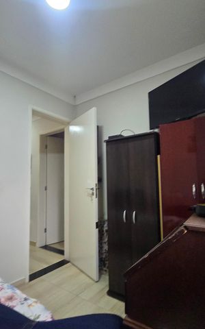 Casa de condomínio à venda com 250m², 3 quartos e 2 vagas