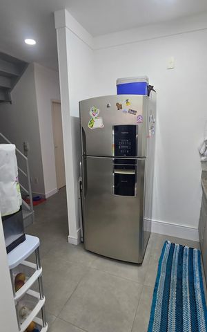 Casa de condomínio à venda com 250m², 3 quartos e 2 vagas