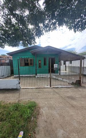 Casa à venda com 60m², 2 quartos e 2 vagas