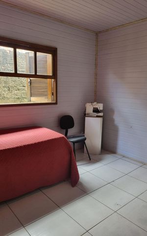 Casa à venda com 60m², 2 quartos e 2 vagas