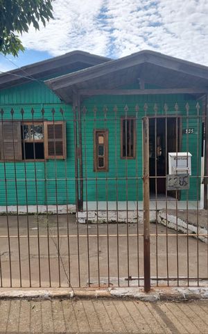 Casa à venda com 60m², 2 quartos e 2 vagas