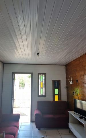 Casa à venda com 60m², 2 quartos e 2 vagas