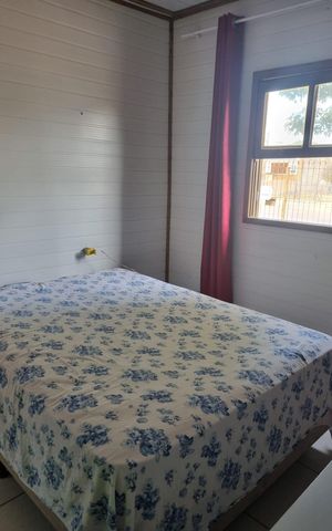 Casa à venda com 60m², 2 quartos e 2 vagas