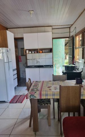 Casa à venda com 60m², 2 quartos e 2 vagas