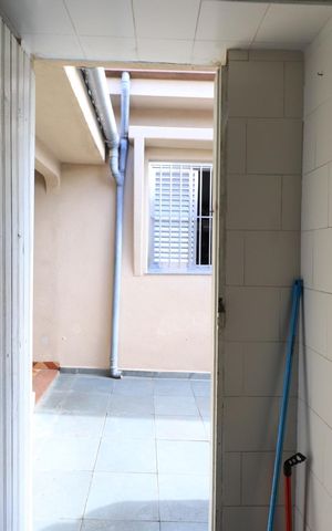 Casa à venda com 274m², 2 quartos e 1 vagaBanheiro de serviço