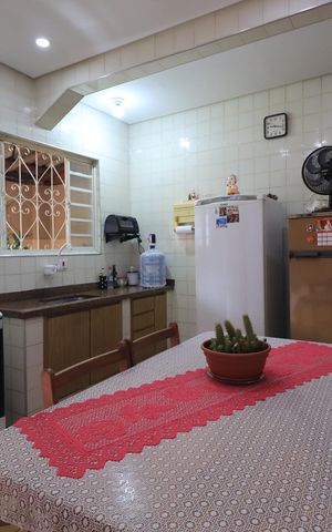 Casa à venda com 274m², 2 quartos e 1 vagaCozinha